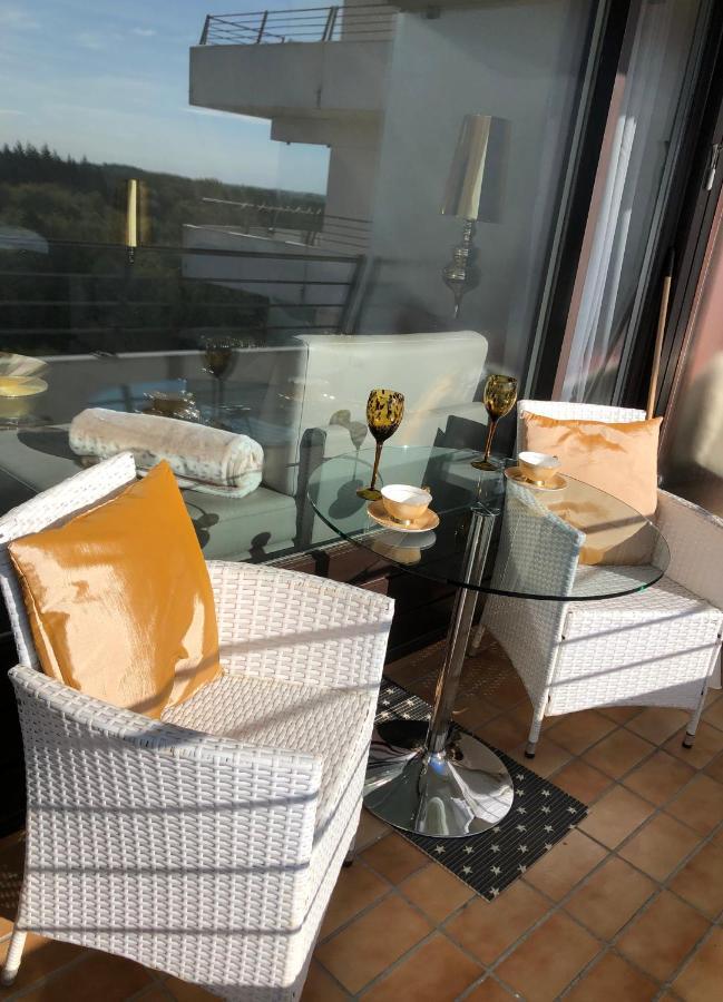 Tiffanys Ferienapartments In Der Privatresidenz Des Plaza Premium Hotel Тимендорфер Странд Екстериор снимка