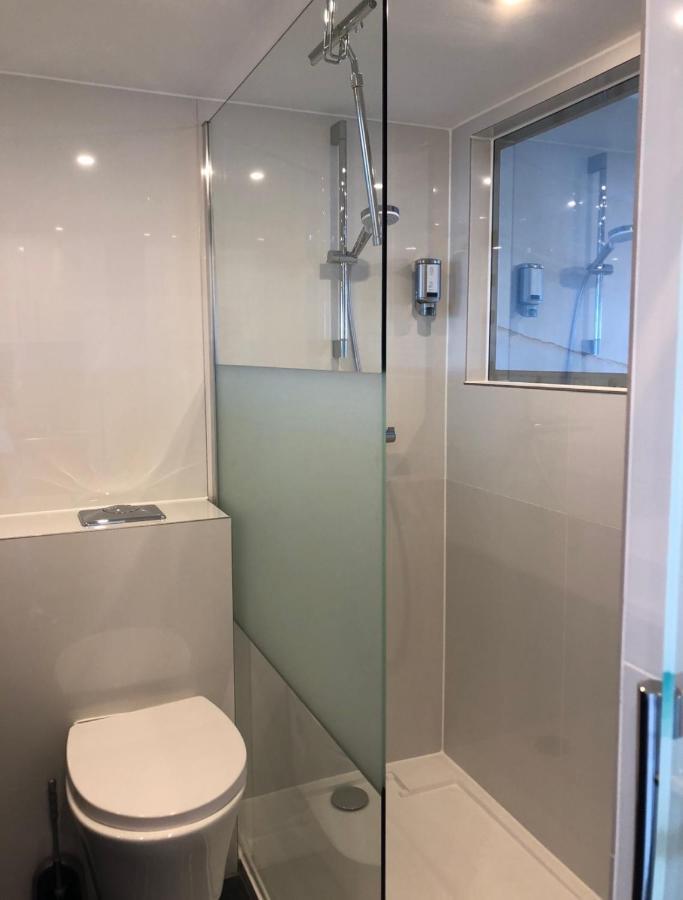 Tiffanys Ferienapartments In Der Privatresidenz Des Plaza Premium Hotel Тимендорфер Странд Екстериор снимка