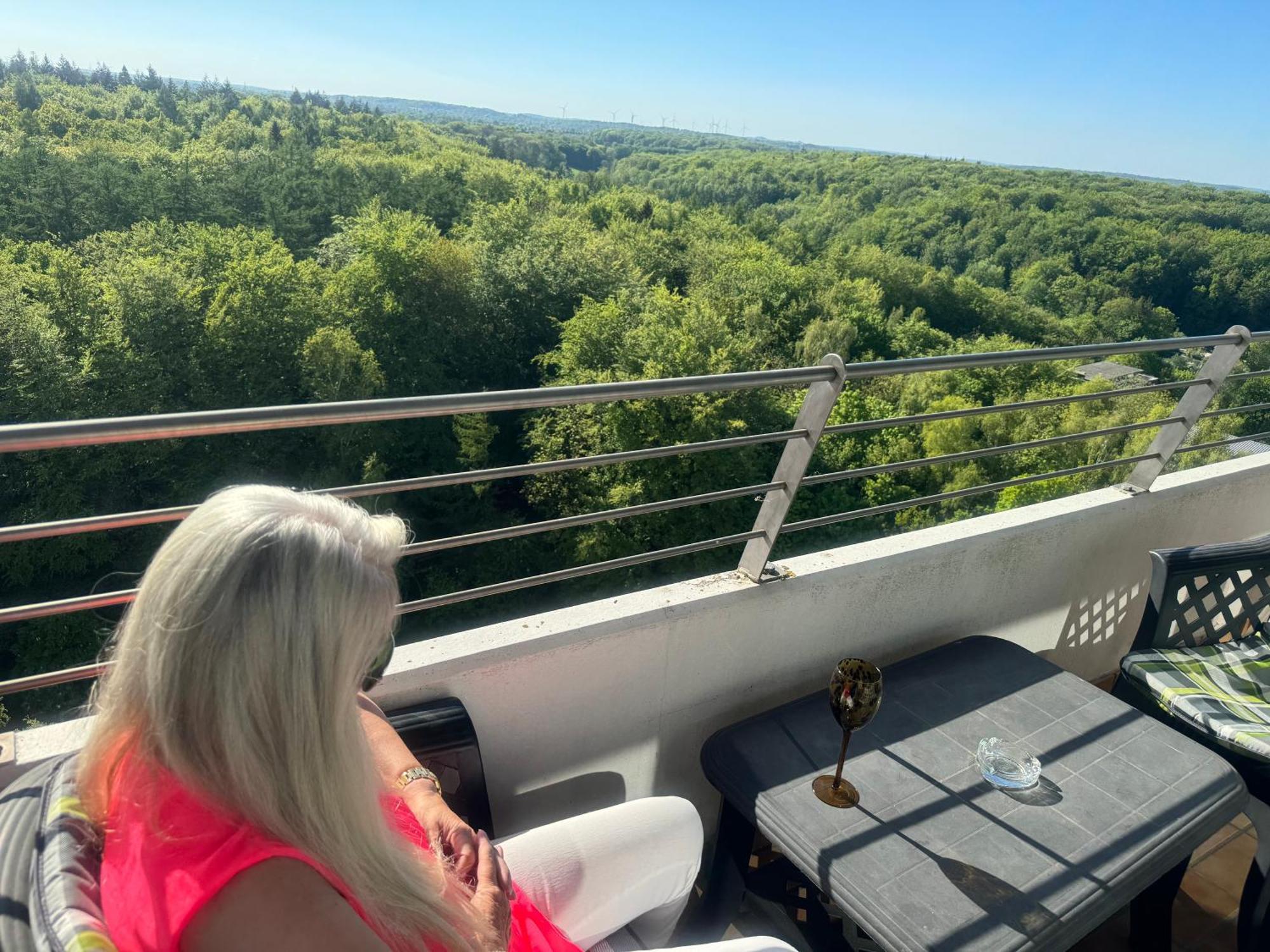 Tiffanys Ferienapartments In Der Privatresidenz Des Plaza Premium Hotel Тимендорфер Странд Екстериор снимка